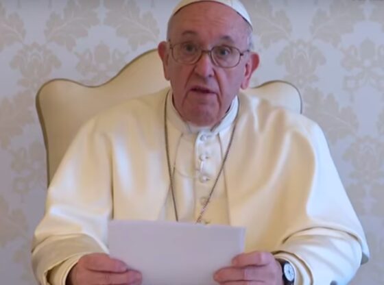 El Papa anima els joves a "conèixer l'ensenyament de Joan Pau II"