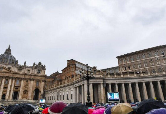 El Papa demana la pau al Caucas "amb el diàleg i la negociació"