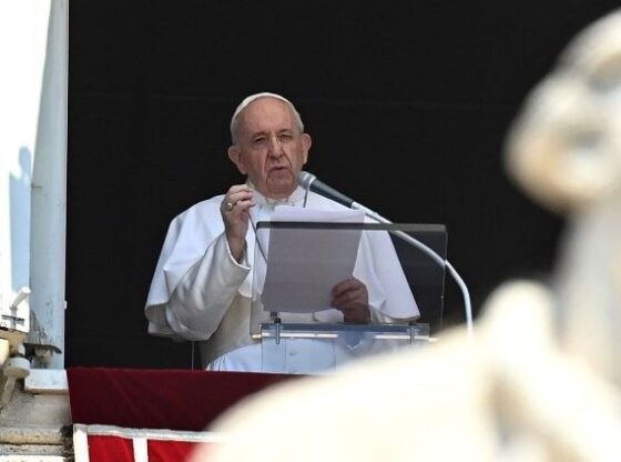 El Papa demana un "diàleg que porti la pau i l'estabilitat a Líbia"