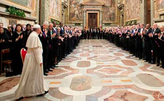 El Papa denuncia el fonamentalisme com a "rebuig de Déu"