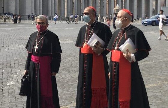 El Papa diu als bisbes espanyols que estudiarà la visita a Manresa