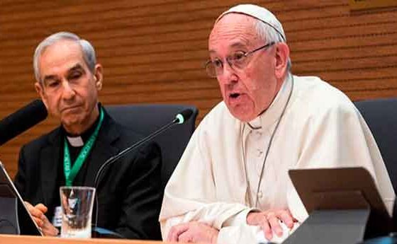 El Papa diu als jesuïtes que són "Església que s'adapta a les cultures"