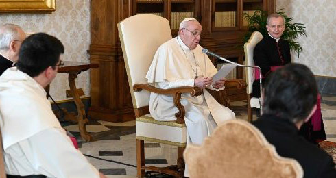 El Papa diu que "la pregària ens obre a les profunditats de l'amor"