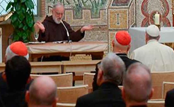 El Papa fa seu el missatge de la segona predicació d'Advent: "El contrari d'un sant no és un pecador