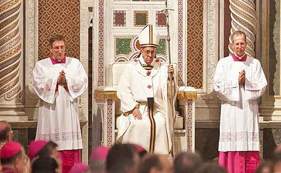 El Sant Pare assegura que "el bisbe ha de servir més que no pas dominar"