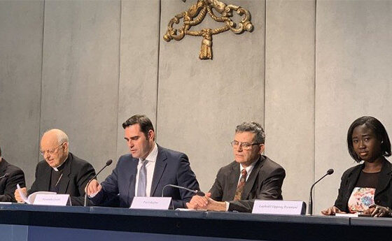 El Vaticà presenta l'exhortació apostòlica postsinodal dedicada als joves "Crist viu"