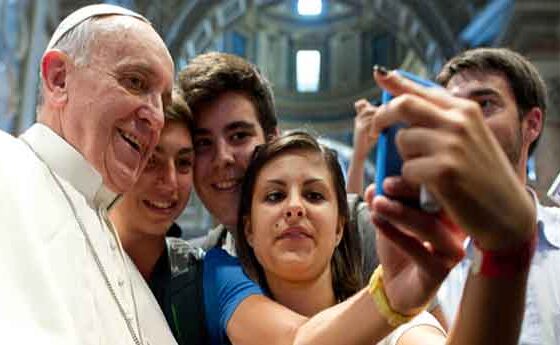 El papa Francesc ja és el líder mundial de major impacte a Internet i a les xarxes socials