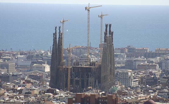 La Junta Constructora de la Sagrada Família es mostra oberta al diàleg amb el veïnat