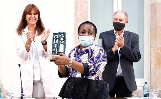 L’activista congolesa Julienne Lusenge rep el Premi ICIP