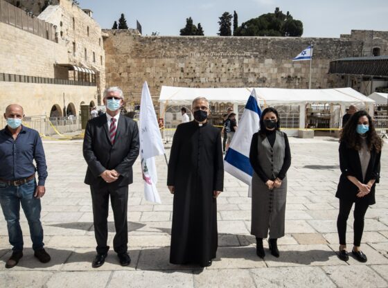 Pregàries d'esperança a Jerusalem perquè Déu aturi la pandèmia