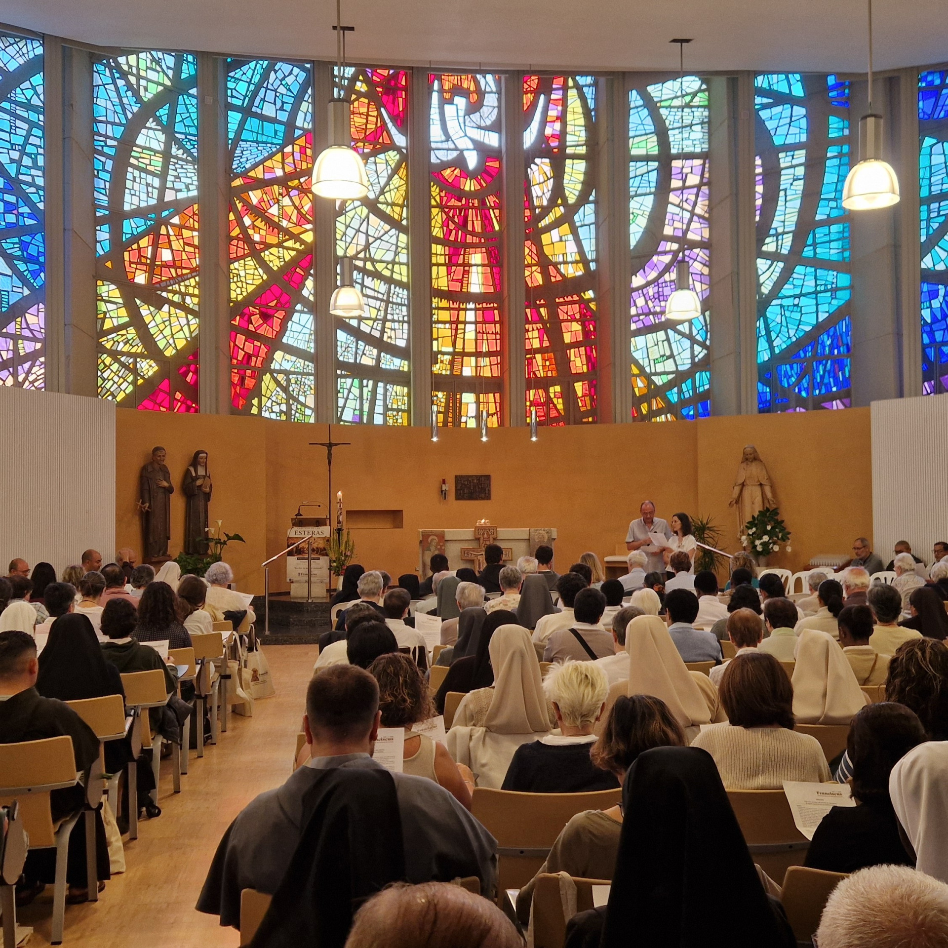 La família franciscana commemora a Barcelona els 800 anys de la mort de sant Francesc d’Assís